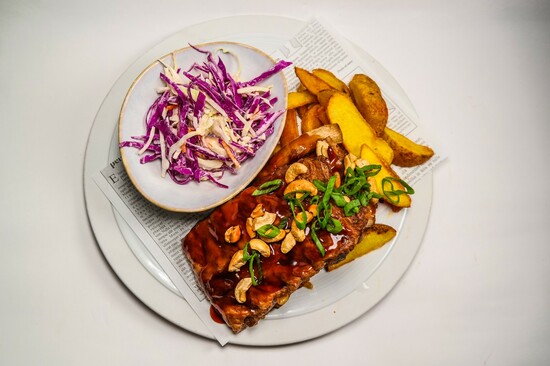 Свински ребра Ресторант Амая